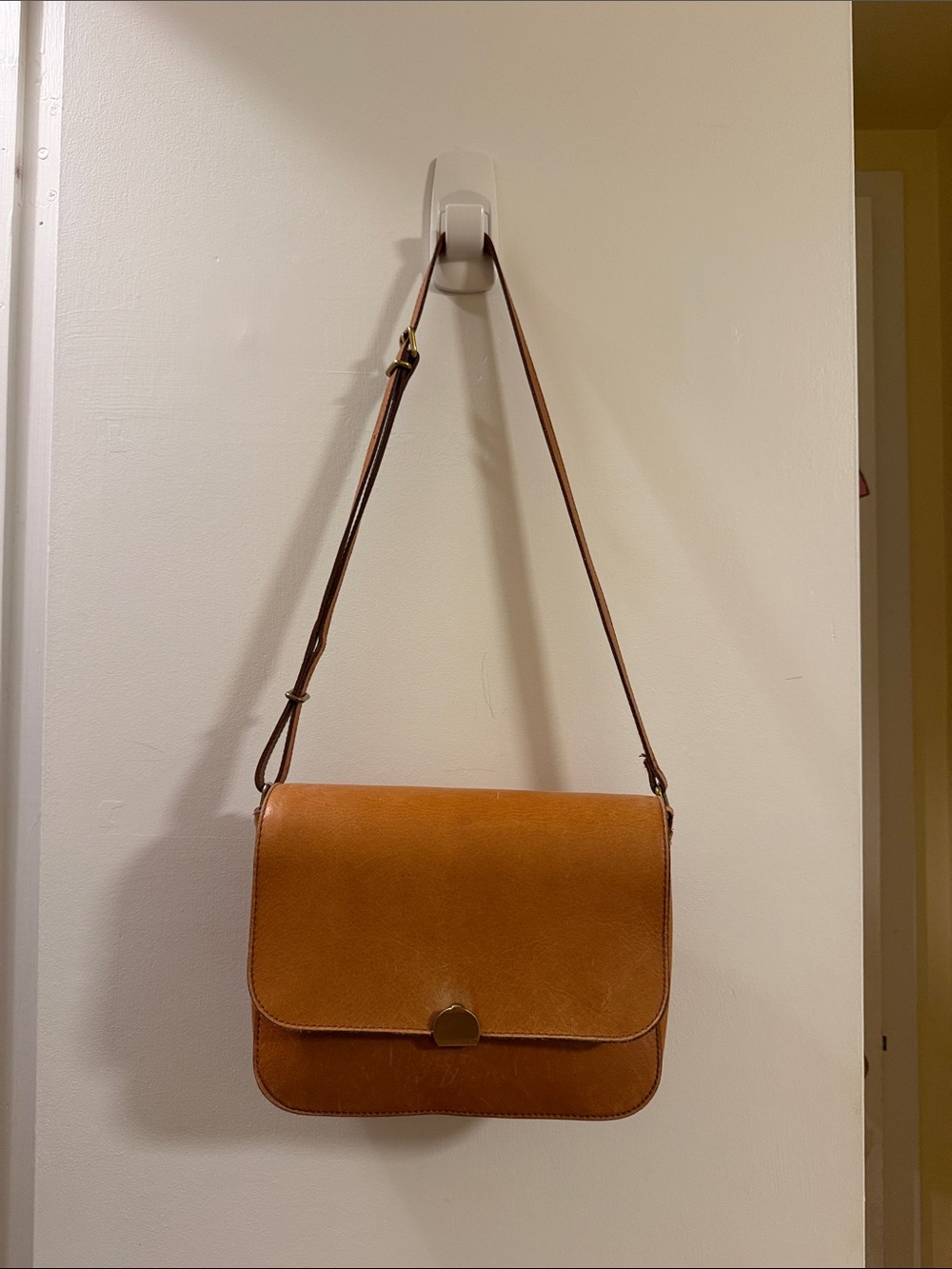 Madewell Cognac Leather Crossbody Bag with Adjustable Strap
